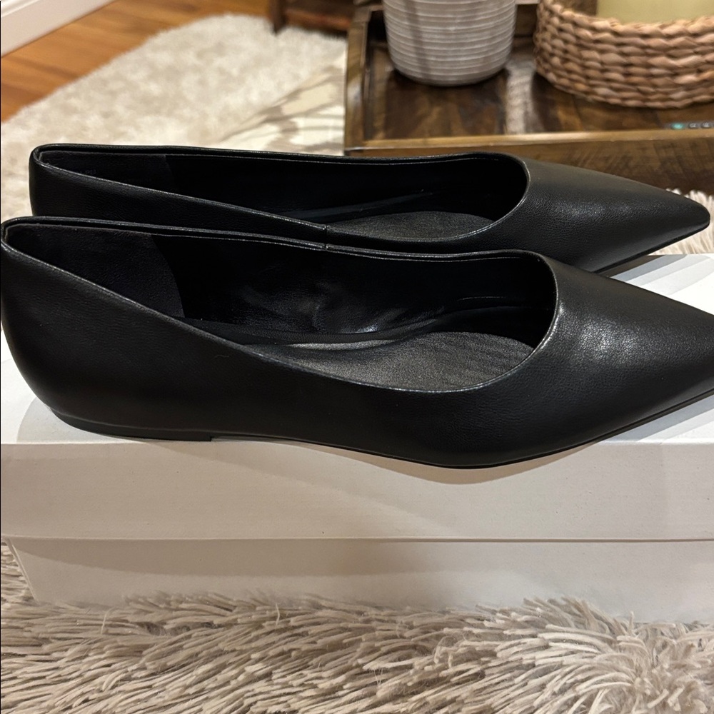 Abound Women's Sleek Black Pointed Flats Size 6M - Picture 4 of 7